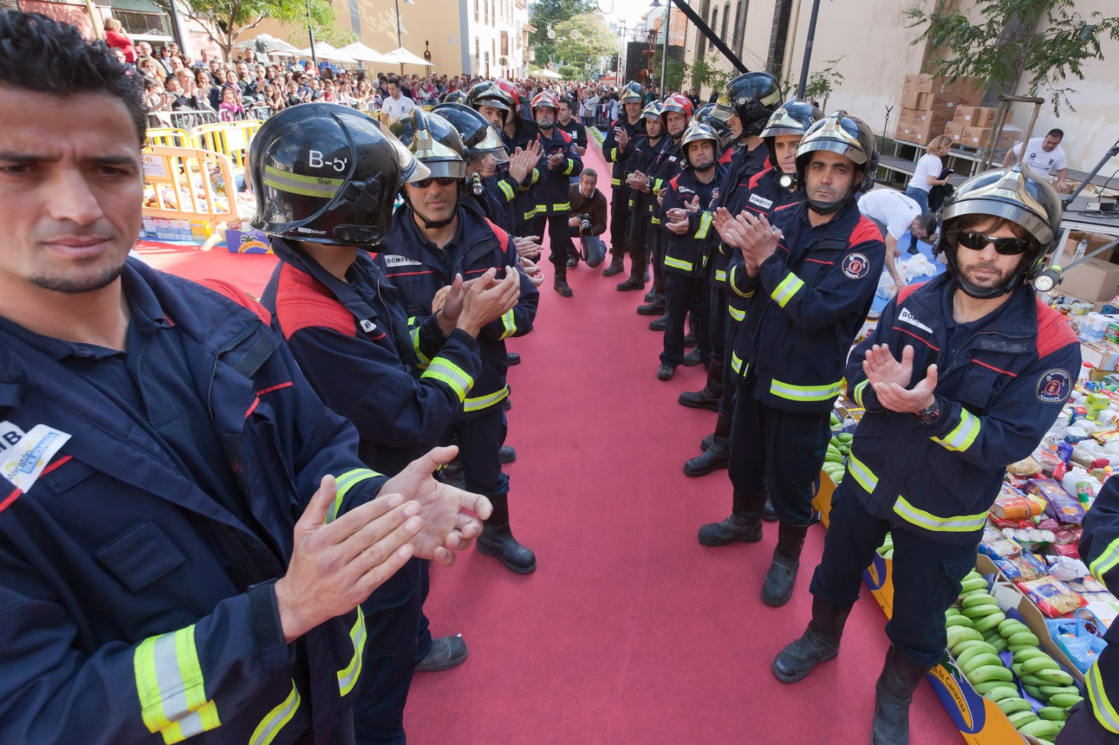 ¿Cuánto Gana Un Bombero? ¡Descubre CUANTO GANA!